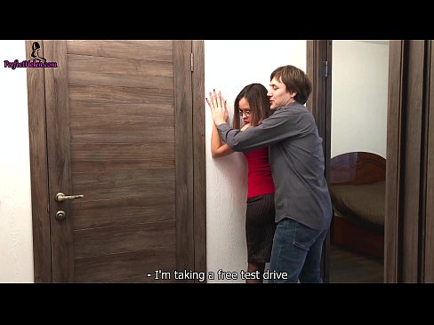 ❤️ Sexy Realtor Sensually Jerks Kanyang Puke at Fucks Habang Nagbebenta ng Kanyang Apartment - Krempai ☑ Porno sa amin ❌
